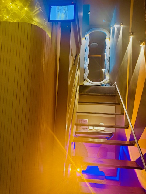 Illuminated staircase